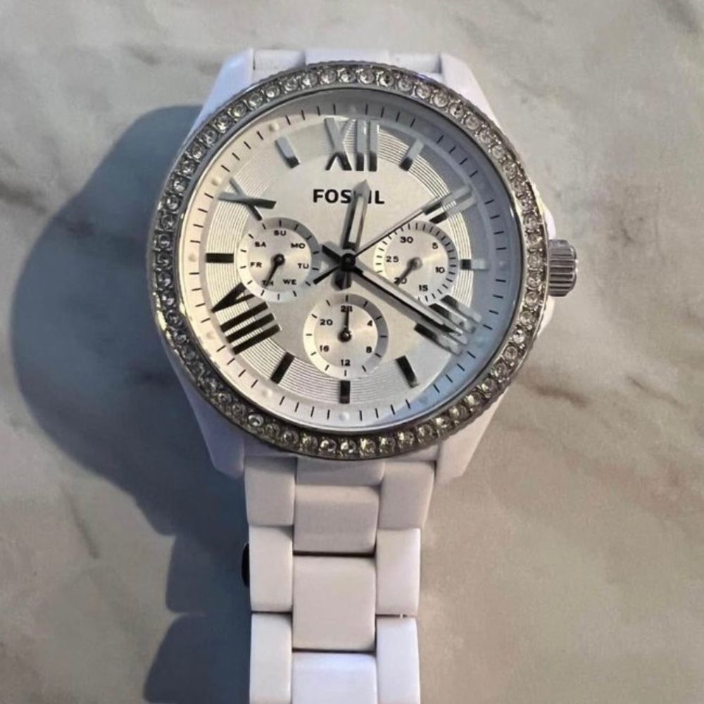 White Fossil watch